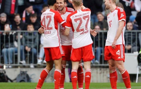 4月4日德甲弗赖堡对阵拜仁慕尼黑，斯图加特对阵多特蒙德