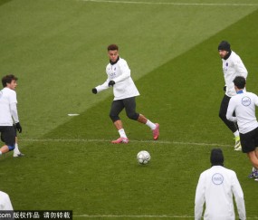 巴黎青训新星迎来首发良机！恩里克重用Dro对阵梅斯，争夺法甲榜首战一触即发