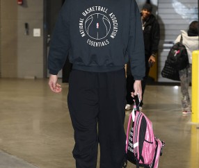 杨瀚森NBA生涯第14场2分之战 也是第7场2分1板