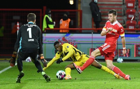 德甲无名小卒竟引意甲三豪门疯抢？500万身价背后藏何玄机？