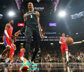 伤势并不严重！曝文班亚马X光检查结果为阴性