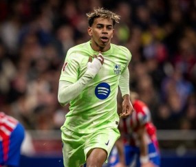 凌晨3点欧冠打响西甲内战：亚马尔冲击4连斩 2人，反戈巴萨