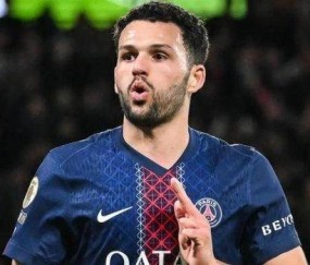 法甲巴黎经欧冠鏖战后战梅斯，30完胜登顶，朗斯能反超吗？